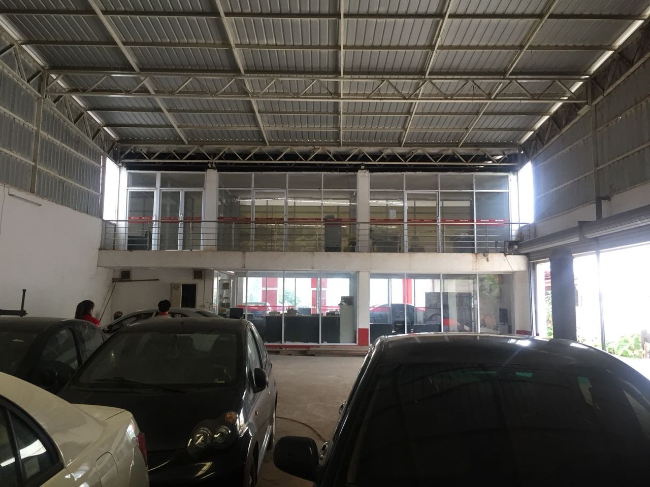 Showroom-for-rent-Saysettha-Vientiane_Lao 7 ID: 4125 – The Auto show room in city next to main road for rent.
