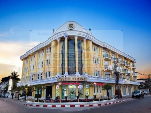 ID: 2626 – Commercial space near Patuxay for rent