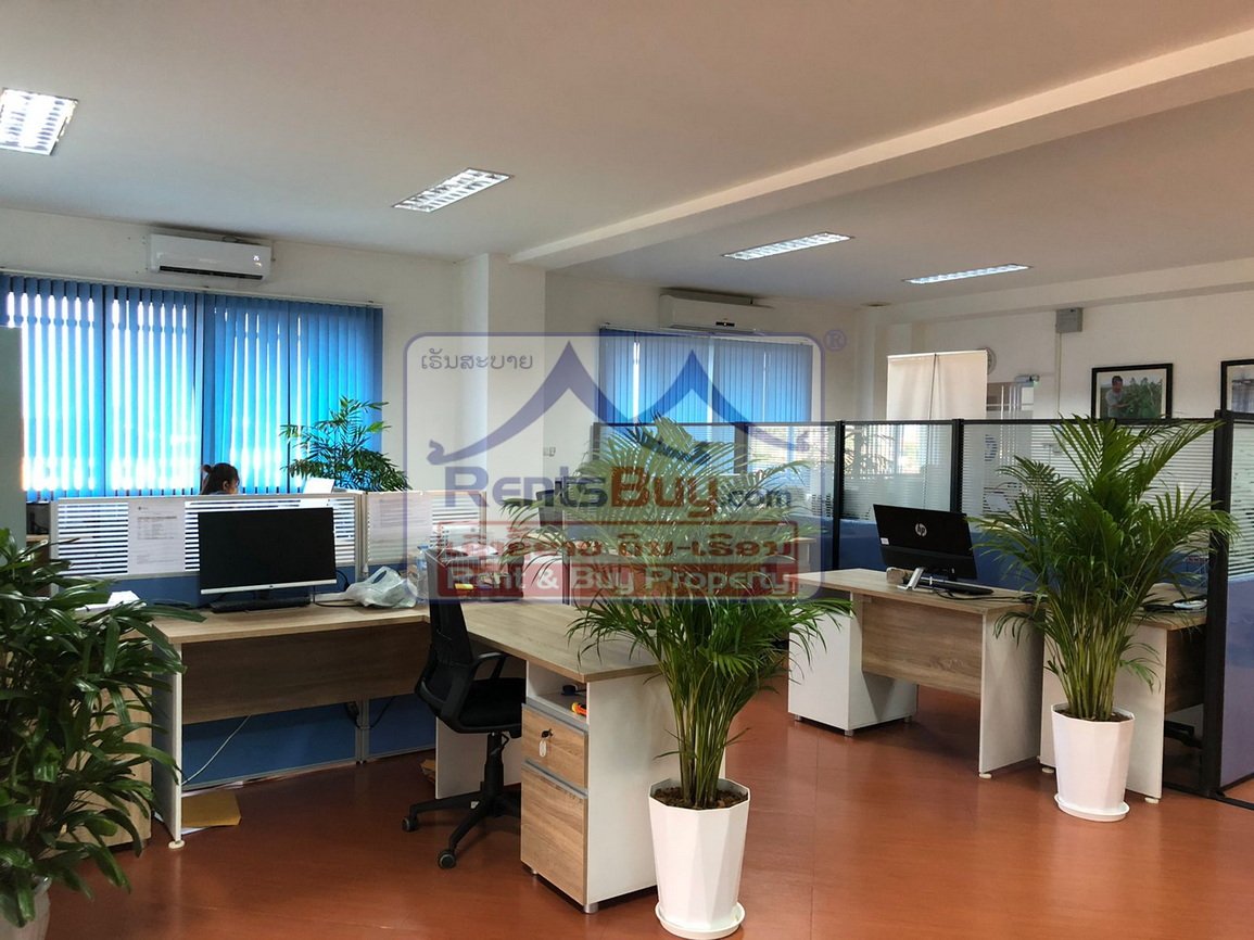 rentbuilding08 ID: 2223 – Office for rent near Thatluang 50m to main street