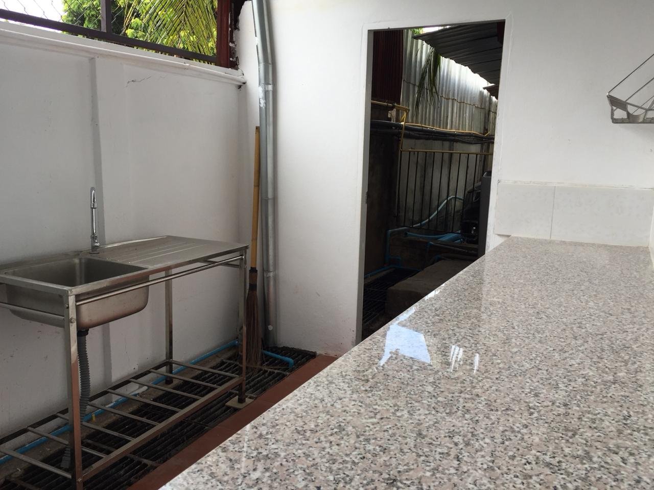ID: 4350 – Apartment for rent in Ban Naxay.