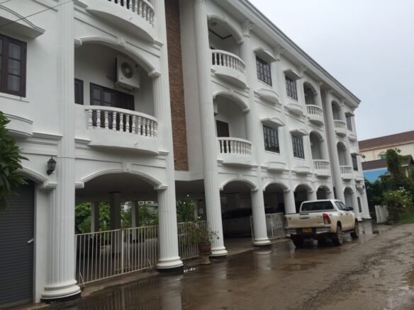 ID: 4129 – The modern apartment for rent close to Lao Plaza Hotel and The Pizza Company.