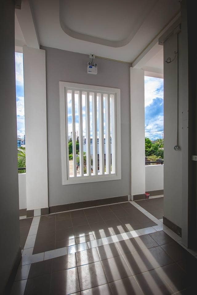 ID: 4172 – Nice apartment near national university of Laos with fully furnished with large parking for rent.