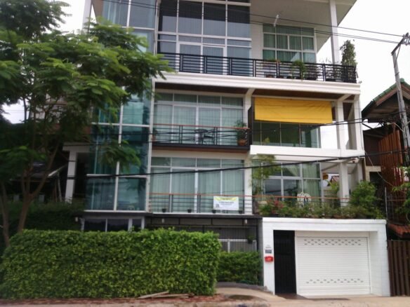 ID: 3225 – New apartment with fully furnished and near Mekong River for rent.