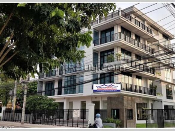 ID: 4348 – Apartment & Office near Payathip International School for rent.
