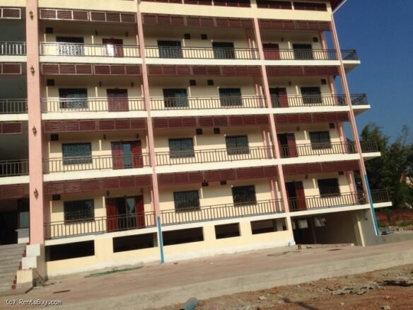 ID: 2924 – Apartment for rent near 150 Hospital.