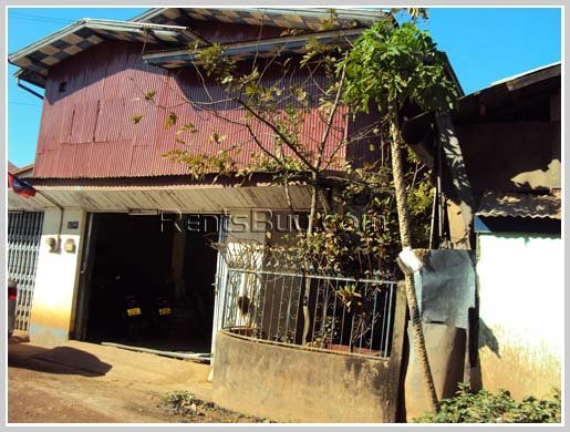 ID: 1136 House in Nongduang market area for sale