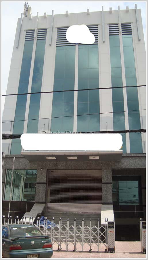 ID: 1743 – New office space in city center for rent.