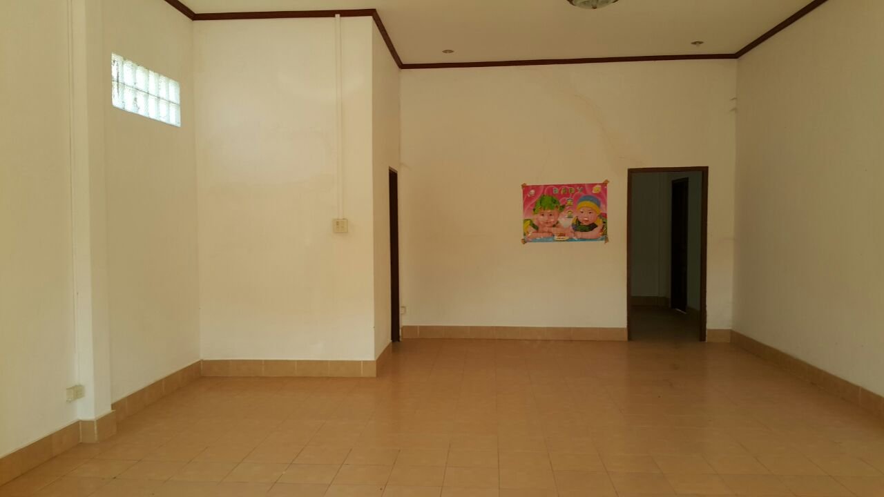 House-for-sale-Chanthabouly-Vientiane-Lao_07 ID: 2046 – Villa house for sale with large garden near Huayhong Market