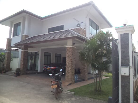 ID: 1606 – Luxury house for sale by good access near Airport