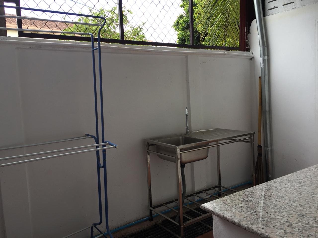 ID: 4350 – Apartment for rent in Ban Naxay.