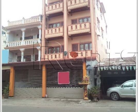 ID: 1475 – Whole office for rent in town by good access.