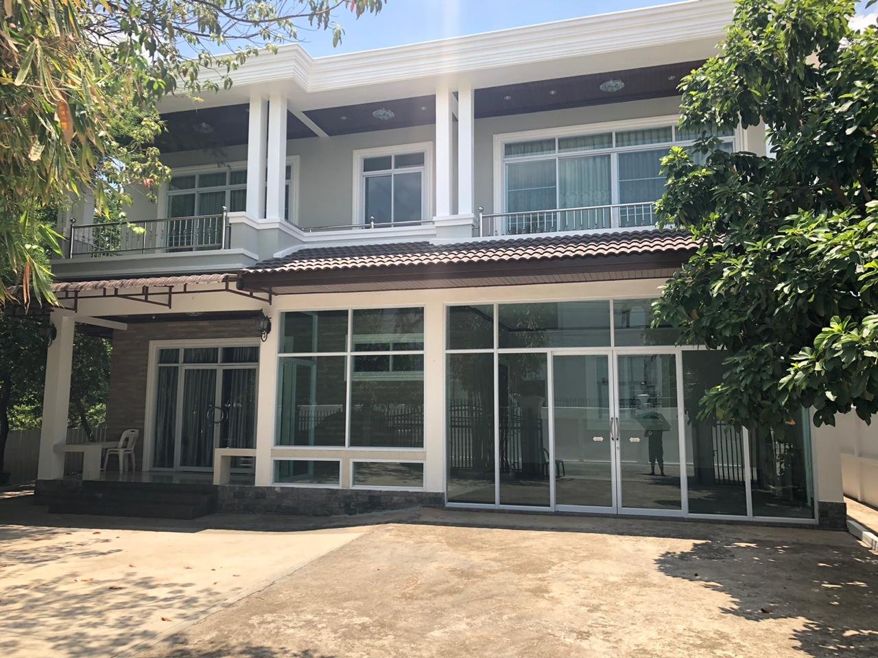 WhatsApp Image 2021-04-02 at 15.22.44(2) ID: 4610 – 2 floored Modern Villa for office for rent near Muangthanh Hotel