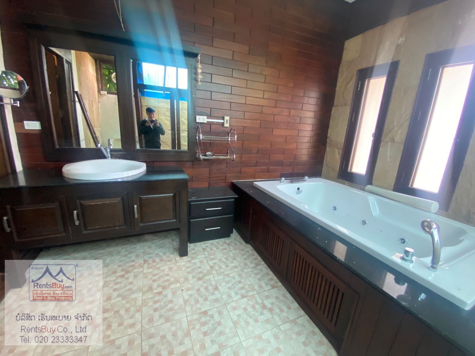 19 ID: 1310 – Brand new house with swimming pool
