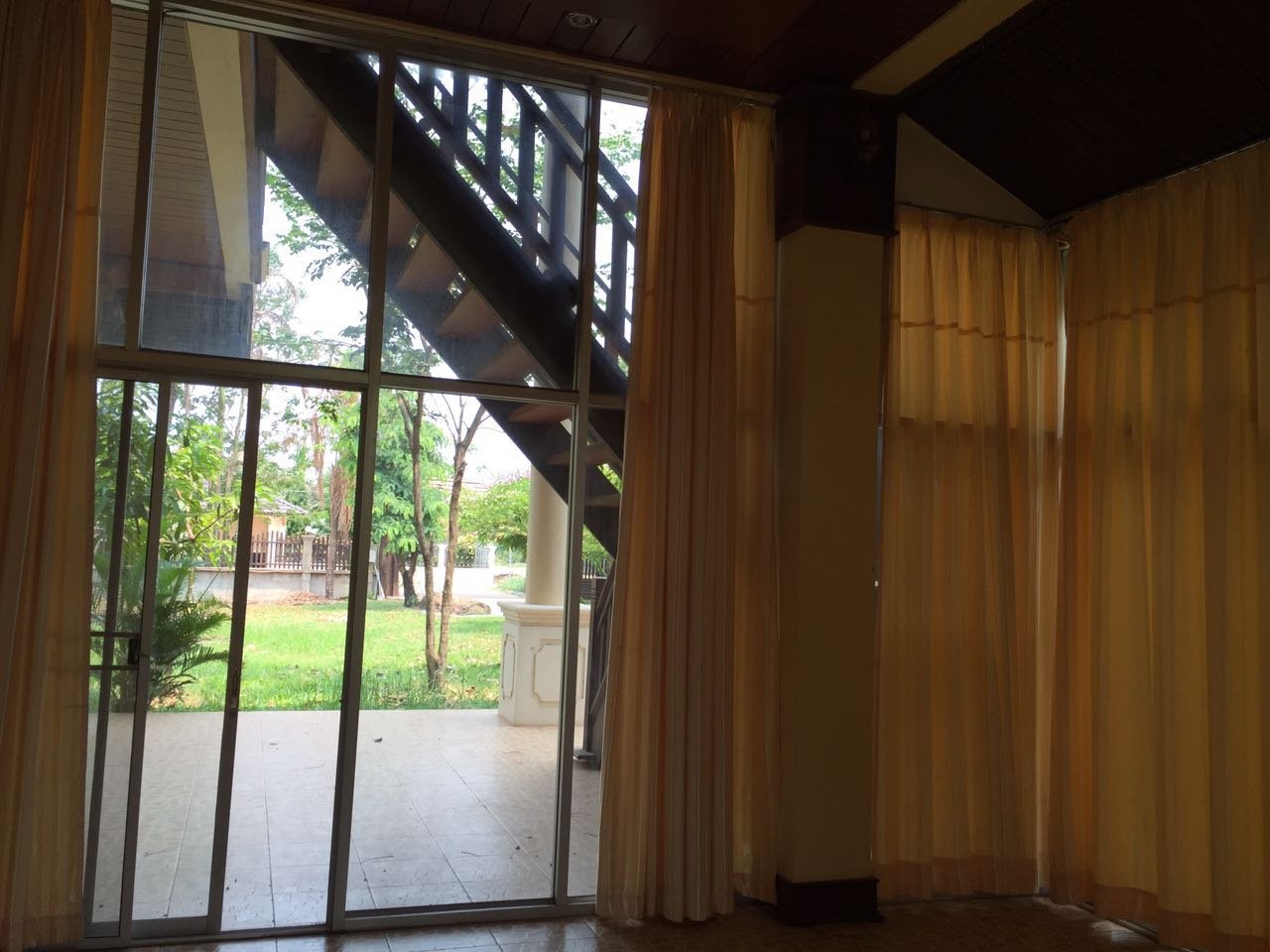 House-for-rent-Saysettha-Vientiane-Lao20160516_0794 ID: 3171 – Beautiful Lao style house near Lao National Convention Hall