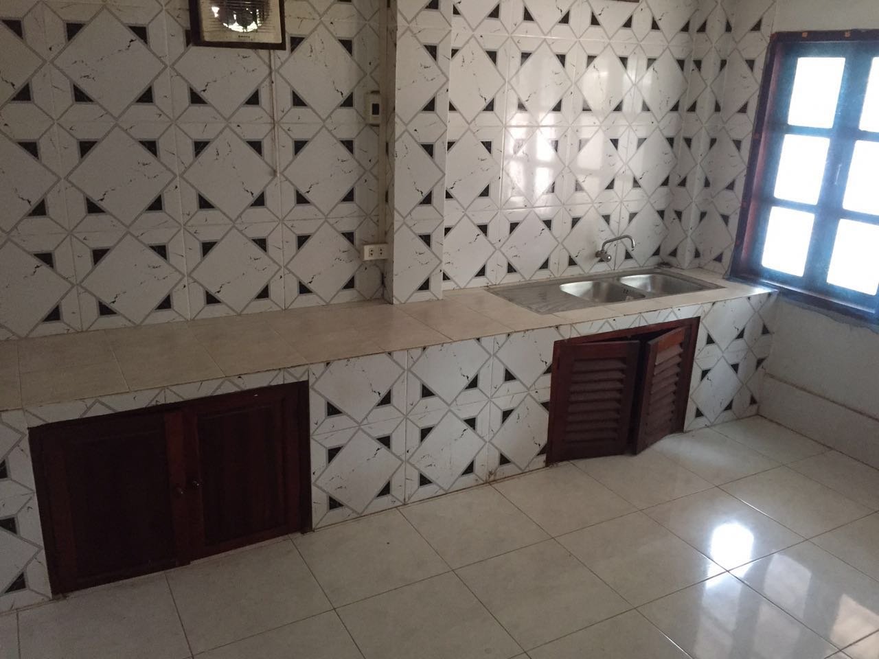 House-for-rent-Sikhottabong-Vientiane-Lao20160512_0783 ID: 3170 – Modern house with fully furnished for rent