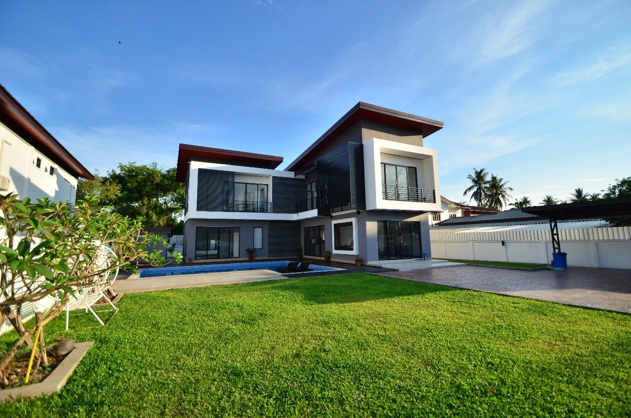 1 ID: 4086 – New modern house with swimming pool and nice garden for rent