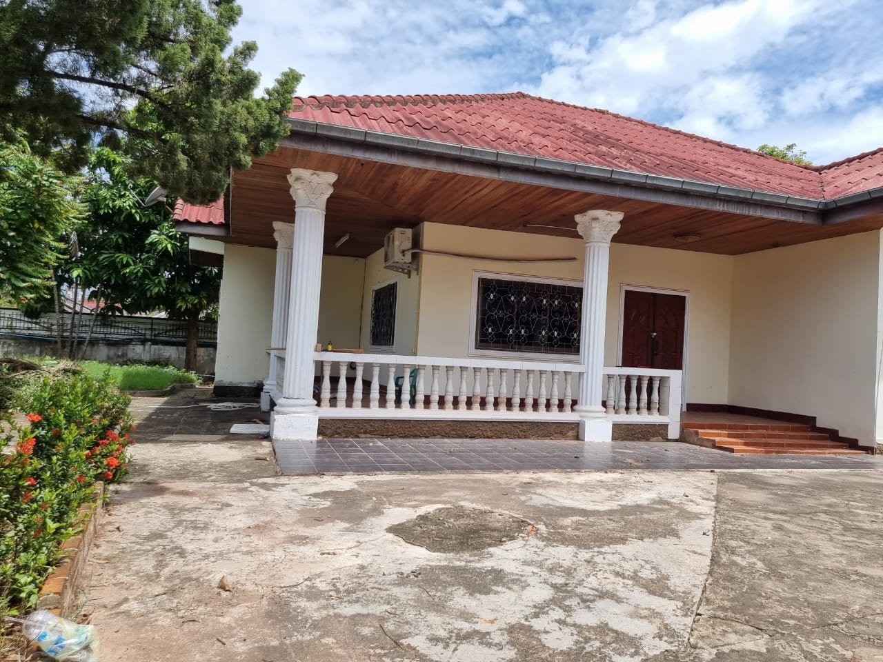 12 ID: 4647 Newly renovated Cute Villa in diplomatic area by pave road
