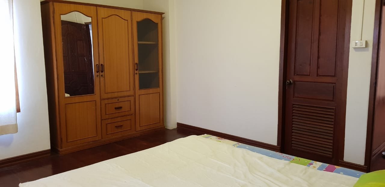 16 ID: 4335 – Adorable house in diplomatic area for rent in Ban Thongkang
