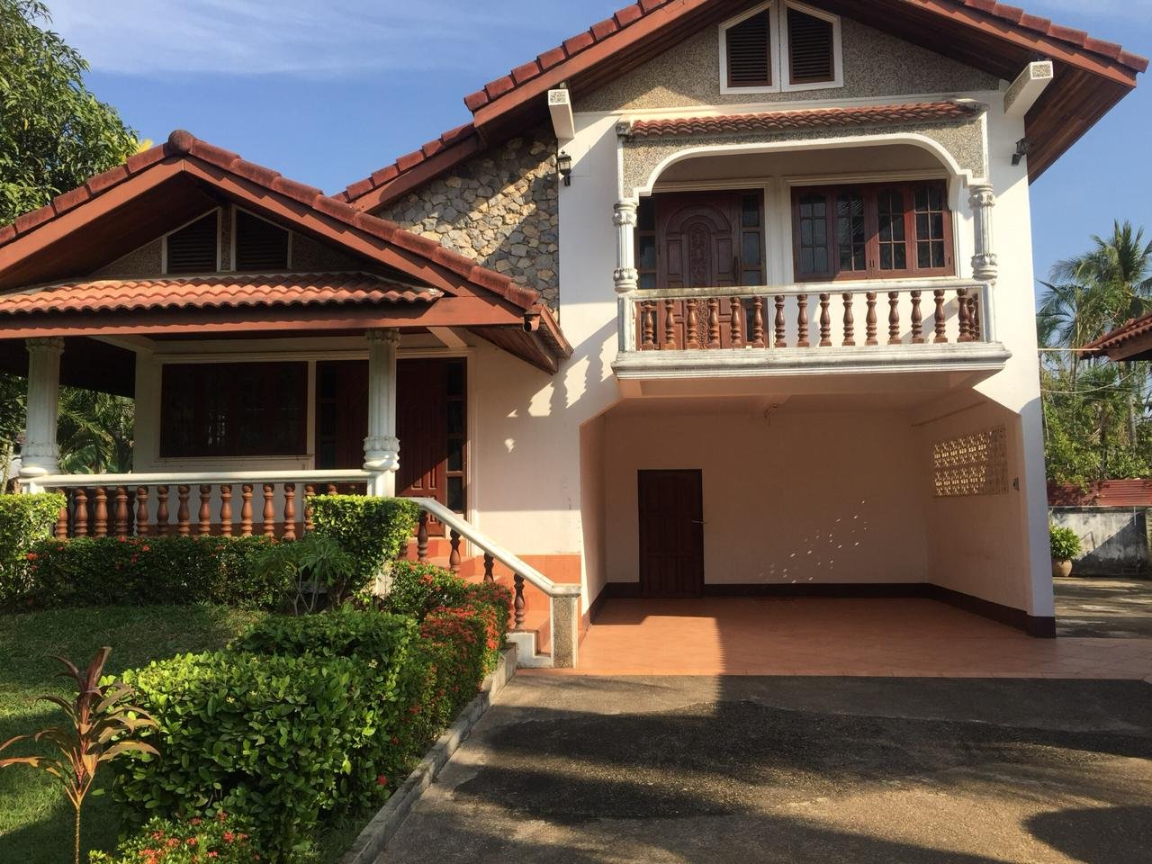 2 ID: 4271 – Adorable house with fully furnished for sale in Ban Thapanlanxay