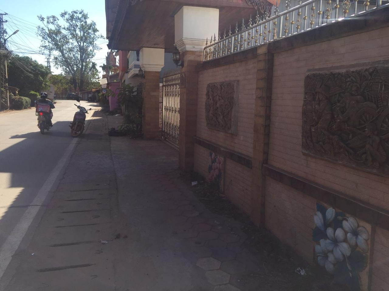 3 – Copy ID: 4257 – Affordable villa in town and near Thongkhankham Market for rent