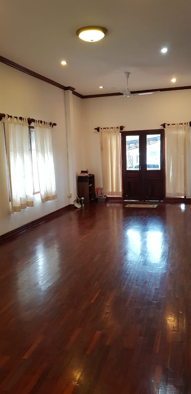 5 ID: 4335 – Adorable house in diplomatic area for rent in Ban Thongkang