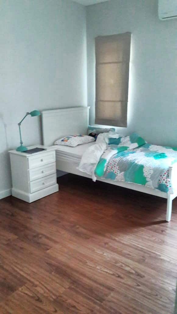 8 ID: 4191 – The beautiful house next to concrete road and swimming pool for rent