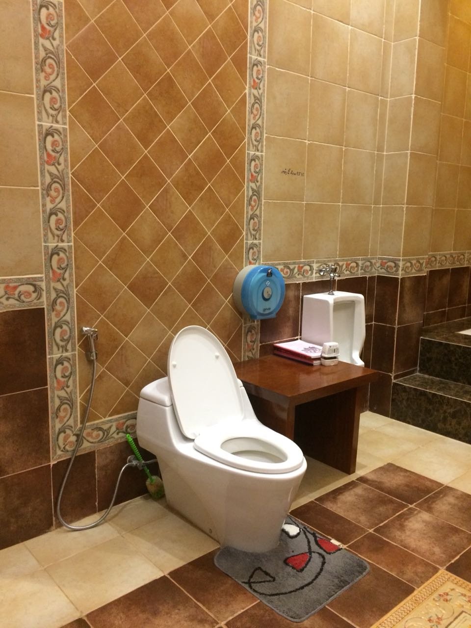 ID: 4029 – Luxury house not far from Local Market with fully furnished for rent & sale