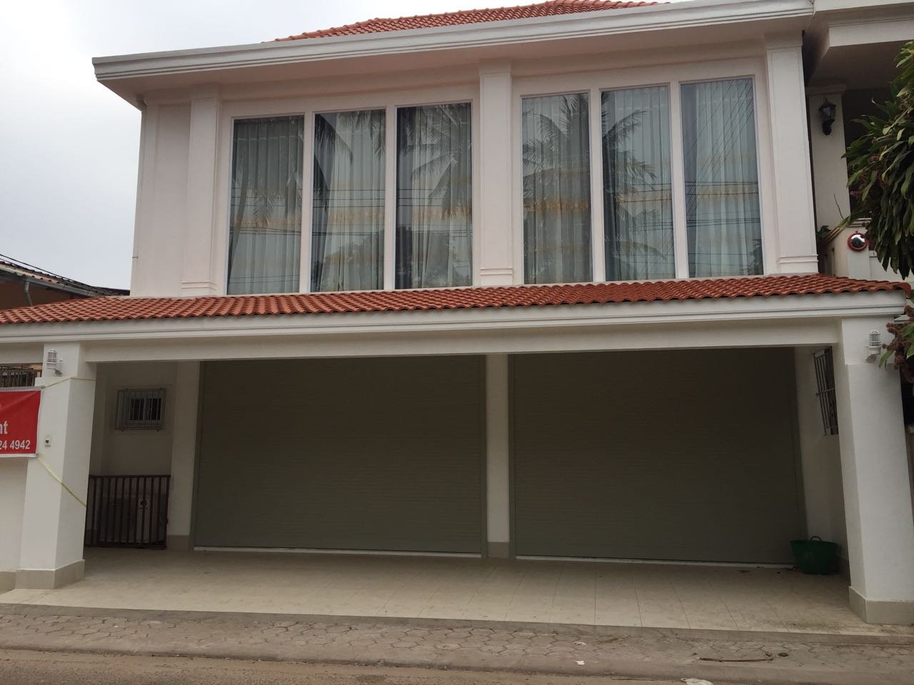 ID: 3941 – Townhouse near Patuxay with fully furnished for rent