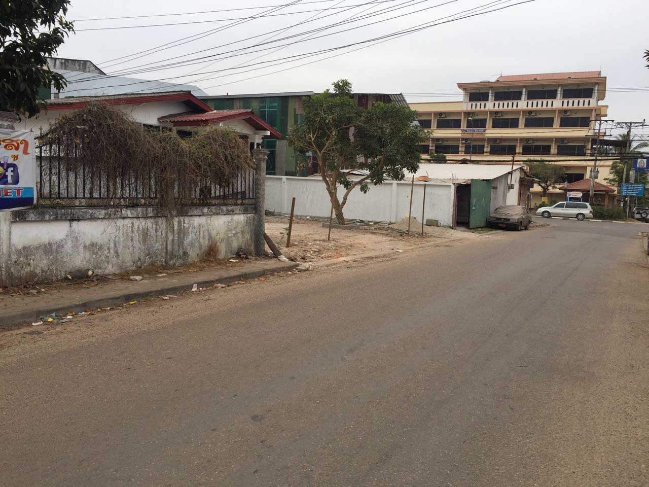 ID: 3940 – Affordable villa near Patuxai for rent in Chanthabouly district