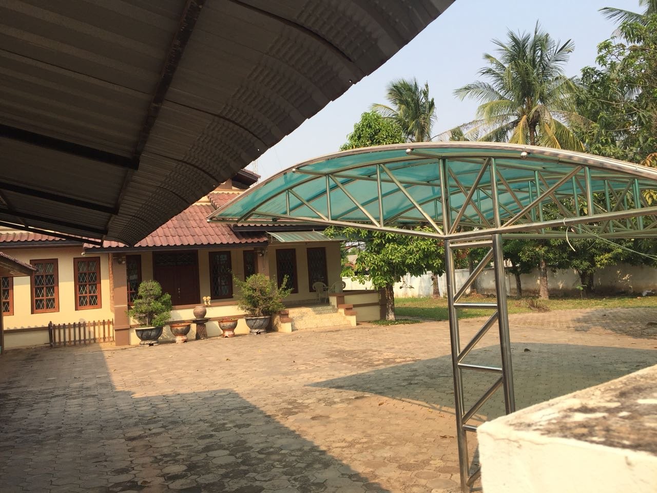 ID: 3983 – Affordable villa near Angkham hotel for rent with fully furnished