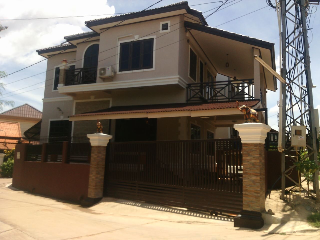 House-for-rent-Sikhottabong-Vientiane-Lao20160620_2783 ID: 3250 – Dream home with perfect location and near Mekong River for rent
