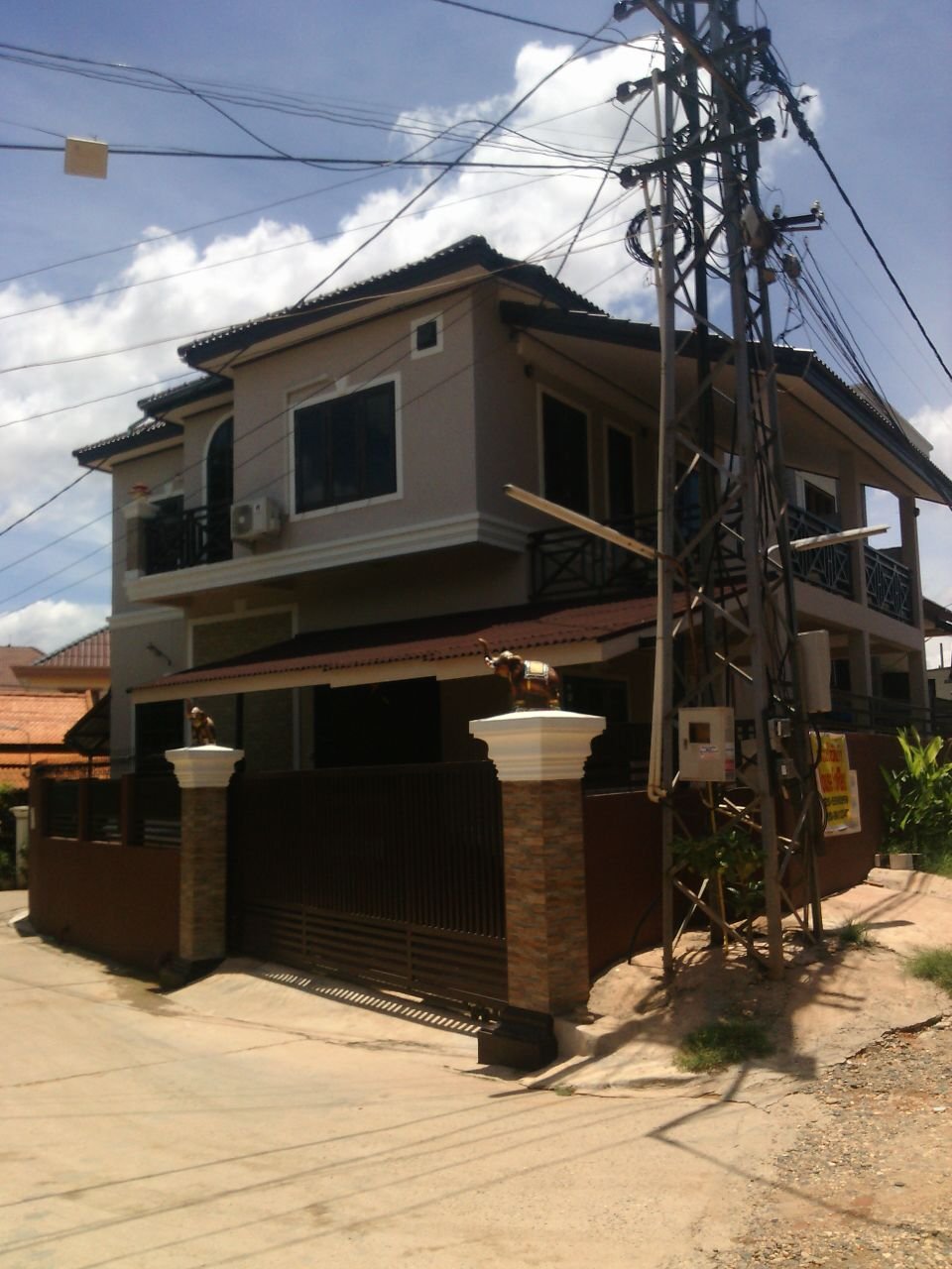 House-for-rent-Sikhottabong-Vientiane-Lao20160620_2784 ID: 3250 – Dream home with perfect location and near Mekong River for rent