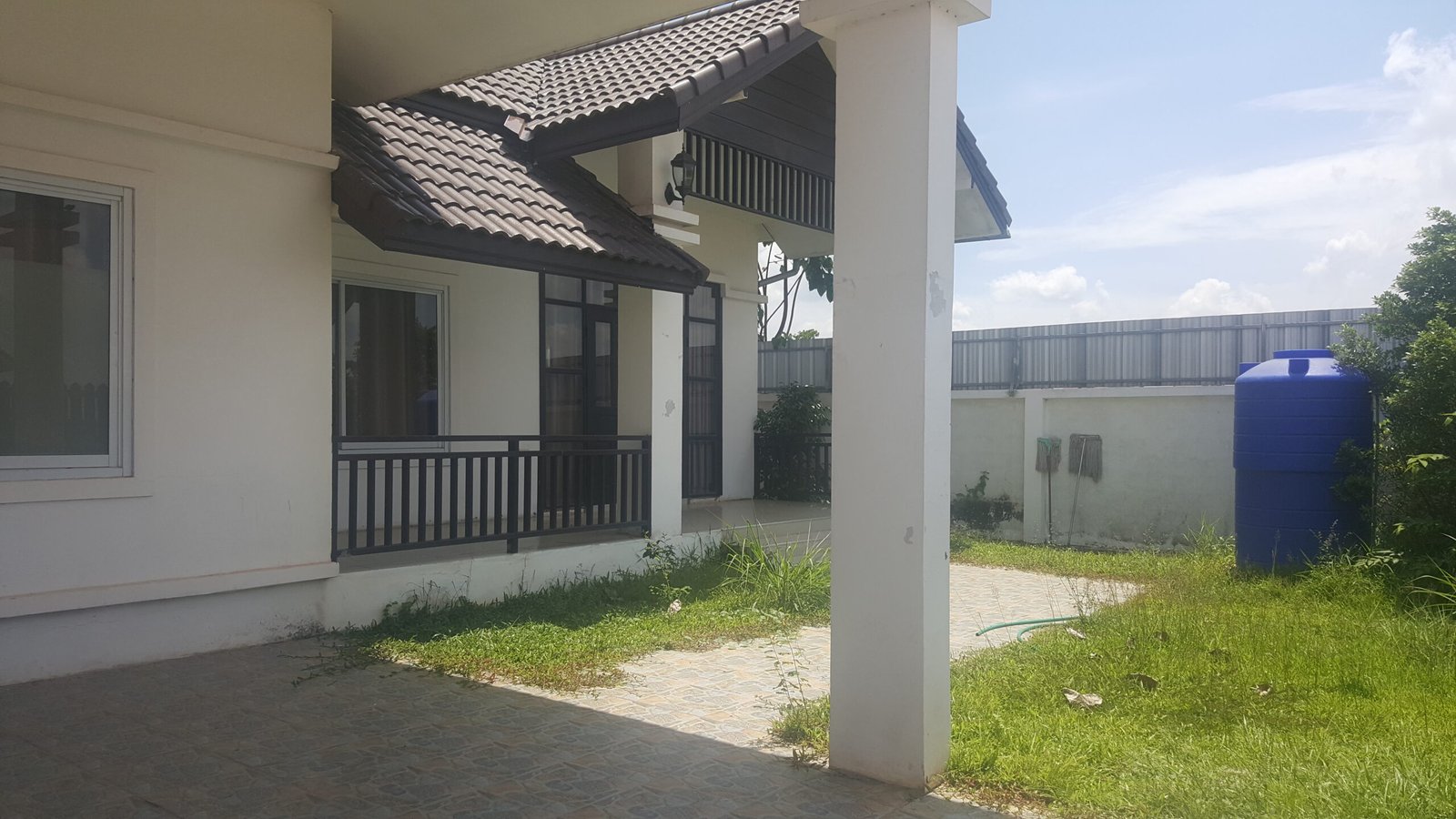 House-for-rent-Sikhottabong-Vientiane_Lao 5 4032-Affordable villa for rent with fully furnished near Wattay International Airport