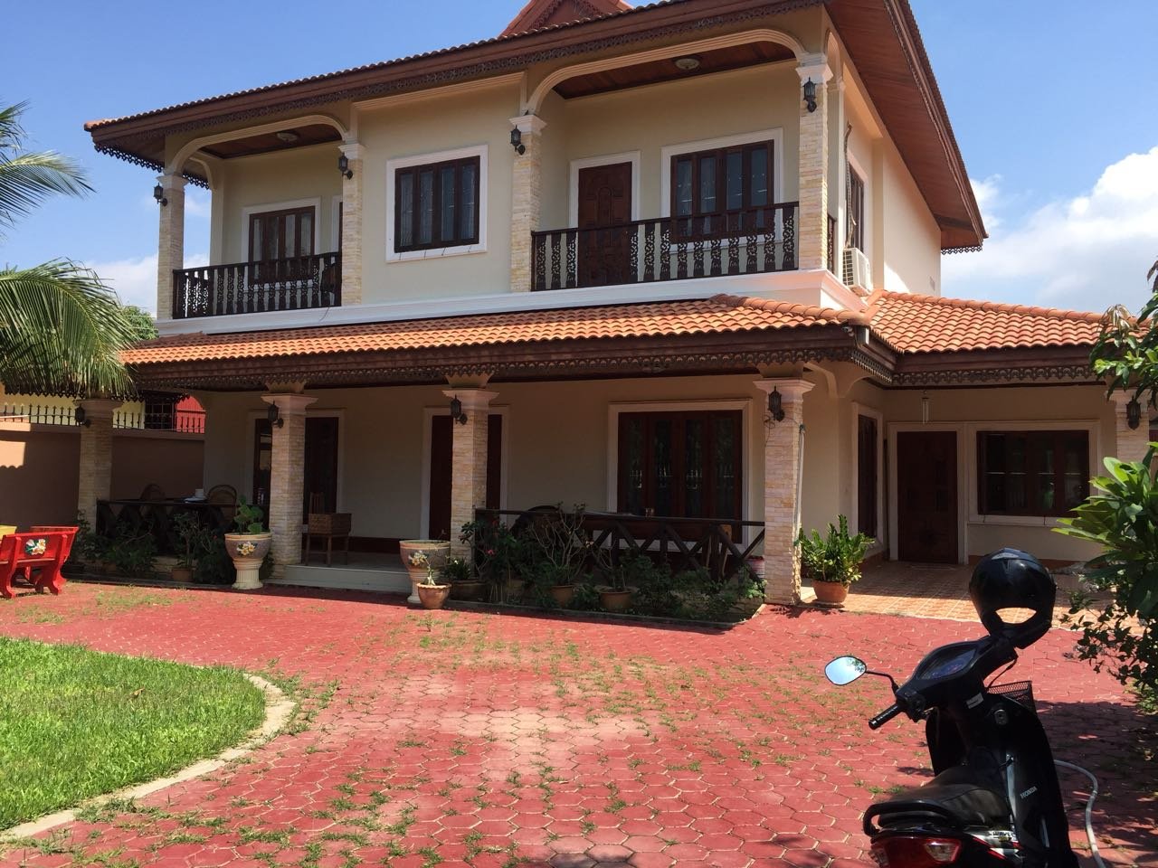 House-for-rent-Sisattanak-Vientiane_Lao 1 ID: 4025 – Modern house for rent with fully furnished and near Concenter Colleague