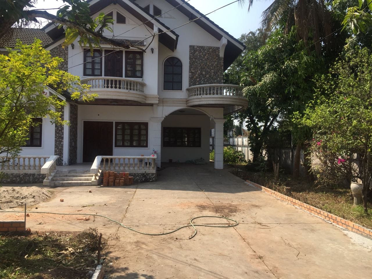 House-for-rent-Sisattanak-Vientiane_Lao 3 ID: 3957 – Adorable house near Panyathip International School with fully furnished for rent