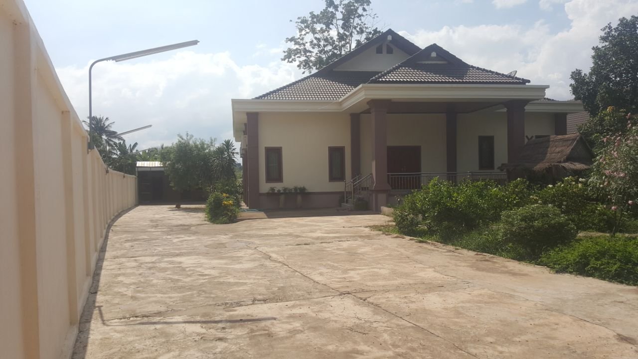 House-for-rent-Sisattanak-Vientiane_Lao 4 ID: 4022 – Affordable villa near main road with fully furnished for rent