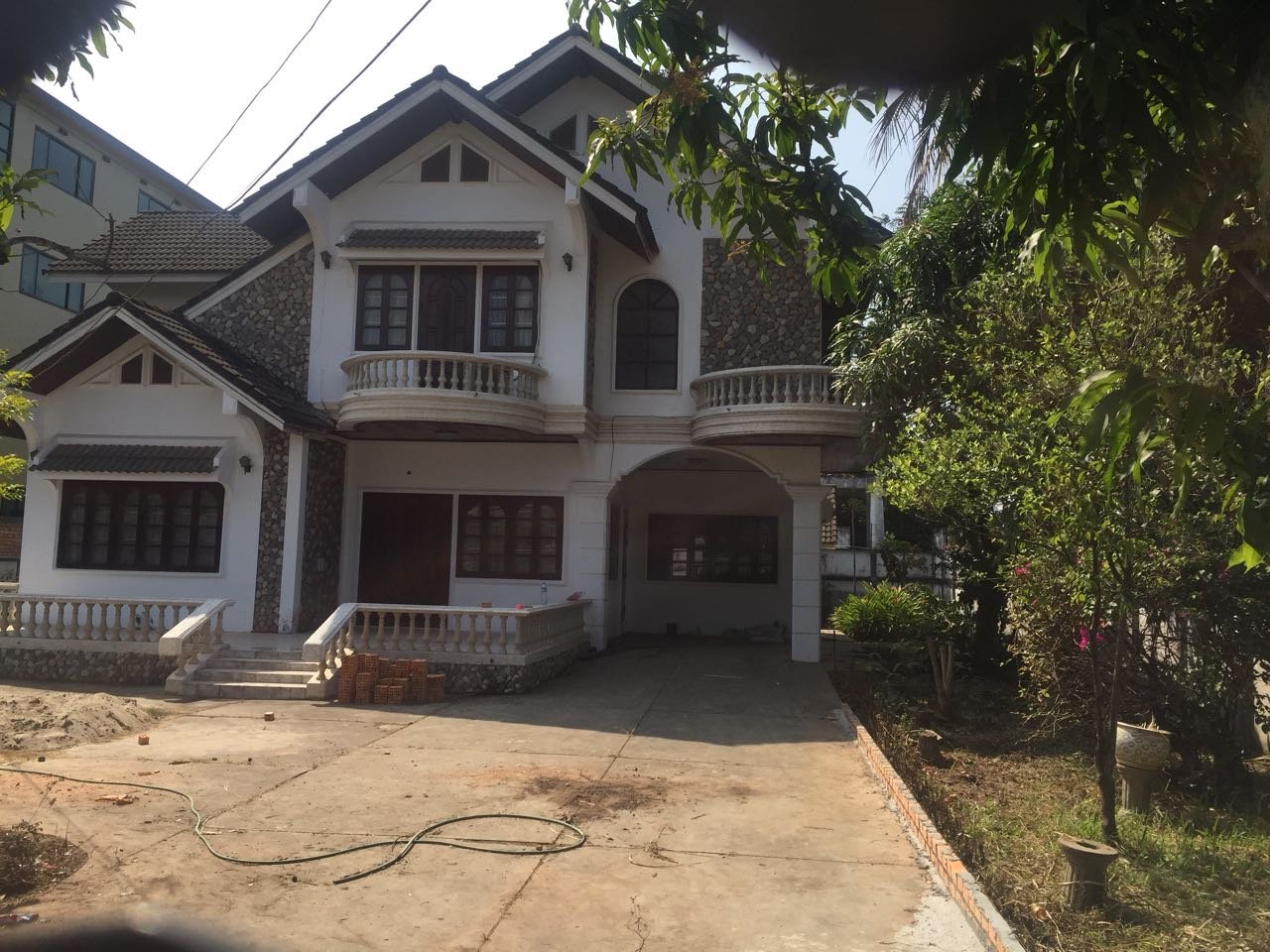 House-for-rent-Sisattanak-Vientiane_Lao 5 ID: 3957 – Adorable house near Panyathip International School with fully furnished for rent