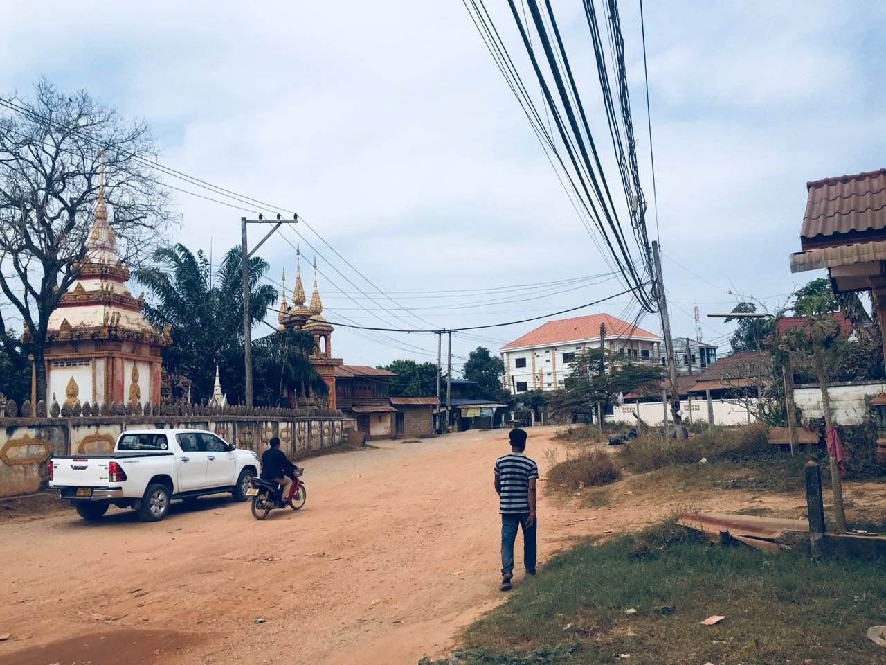 House-for-rent-Sisttanak-Vientine_Lao 8 ID: 3975 – The big house near Law School with large parking and fully furnished for rent
