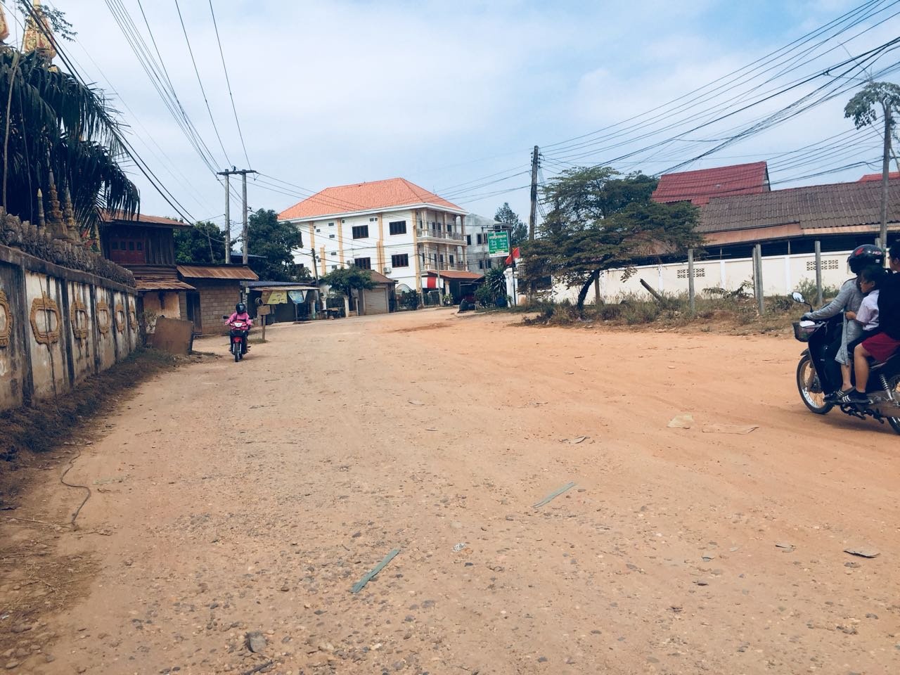 House-for-rent-Sisttanak-Vientine_Lao 9 ID: 3975 – The big house near Law School with large parking and fully furnished for rent