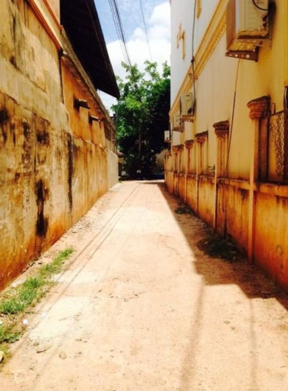 Save ID: 1733 – House with row house for sale by good access near Asian