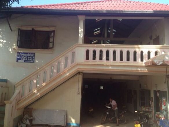 Save ID: 1733 – House with row house for sale by good access near Asian