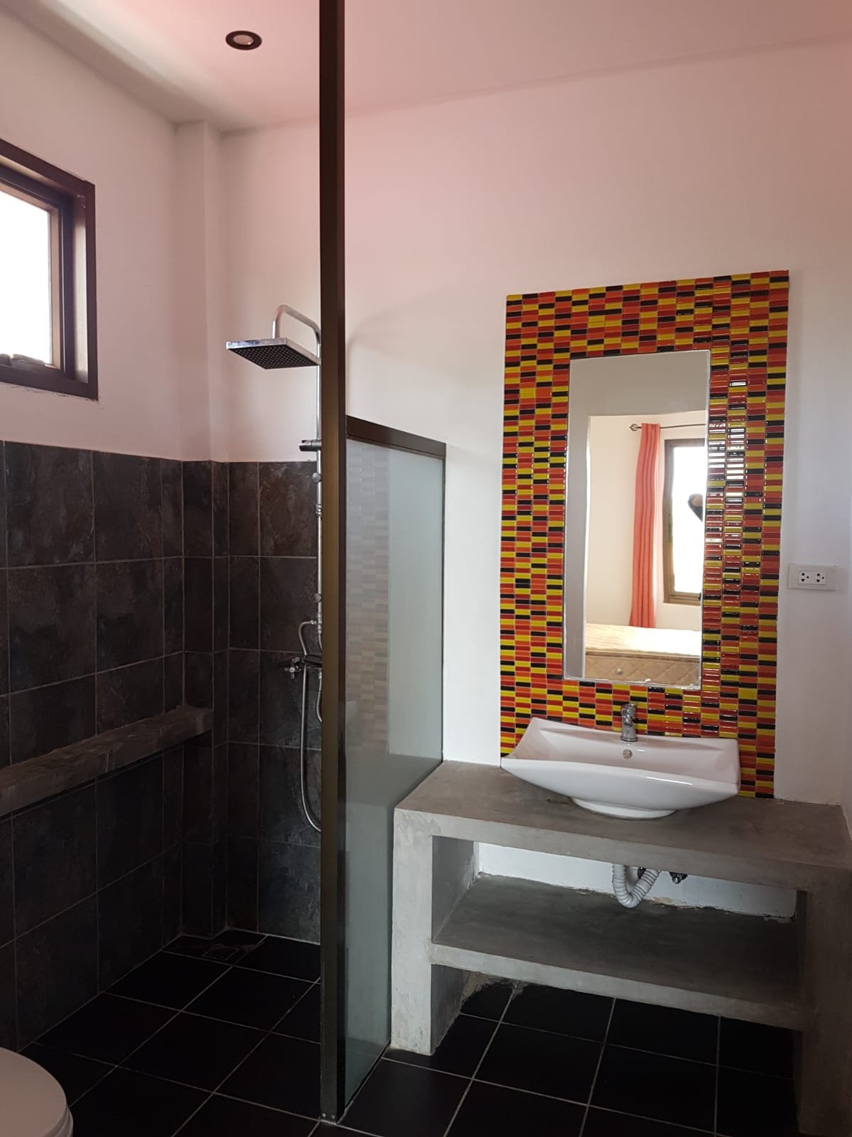 ID: 4063 – The big house with swimming pool and fully furnished for sale