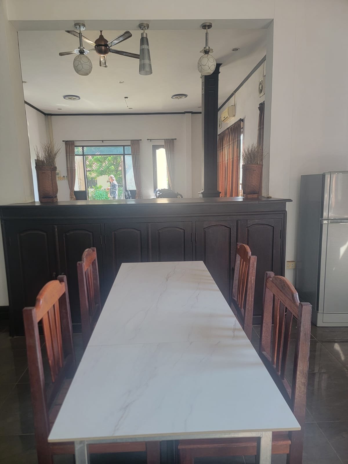 ID: 3317 – Beautifull house near local fresh market for rent in Sikhottabong district.