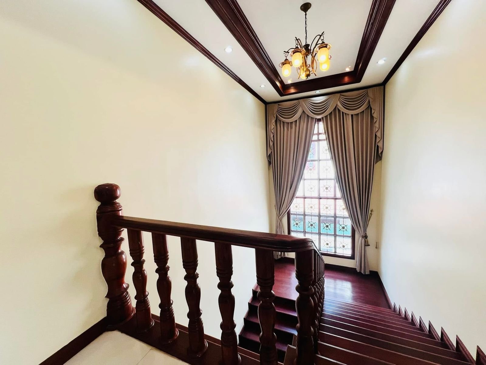 WhatsApp Image 2025-02-24 at 10.15.17_c5741673 ID: 1994 – New modern house in business area
