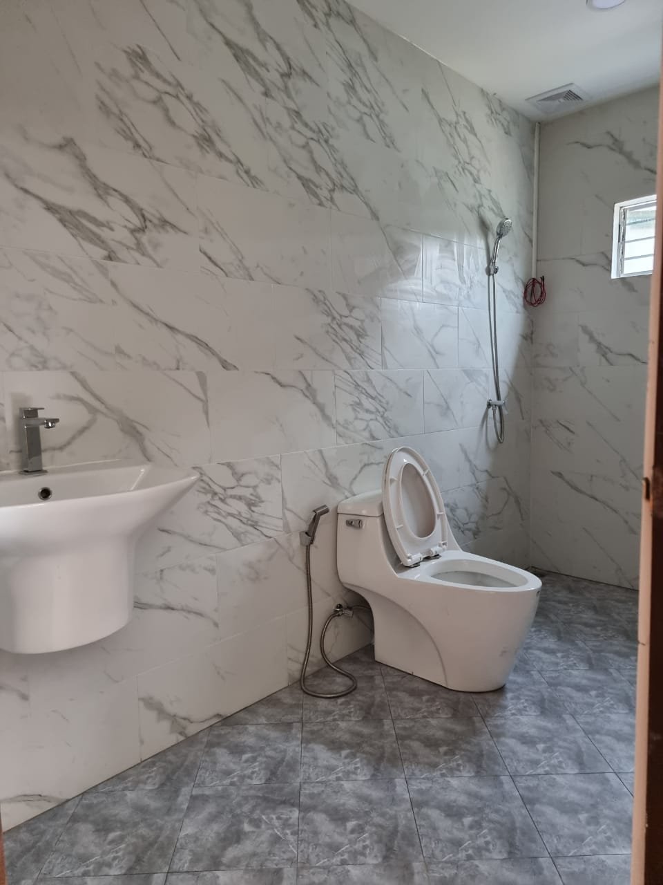 ID 4641 Modernized villa near 103 Hospital and Market for rent