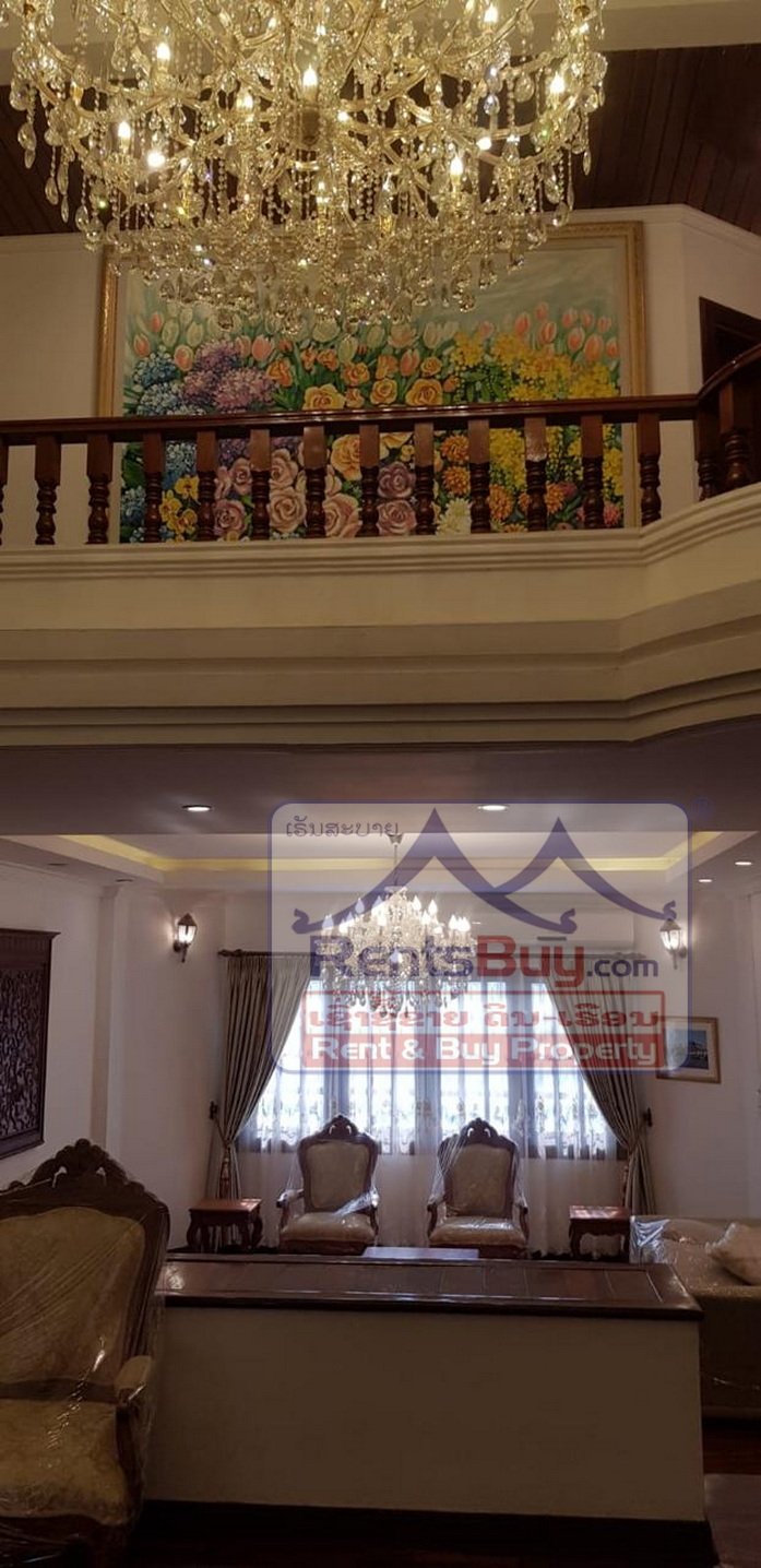 ID: 4045 – The western style house with large garden and parking space by pave road for rent