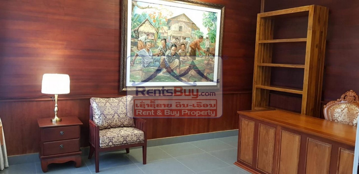 ID: 4045 – The western style house with large garden and parking space by pave road for rent