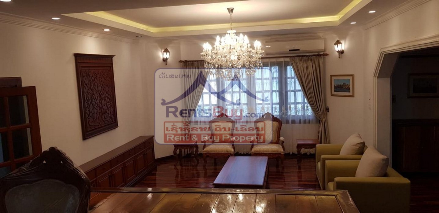 ID: 4045 – The western style house with large garden and parking space by pave road for rent
