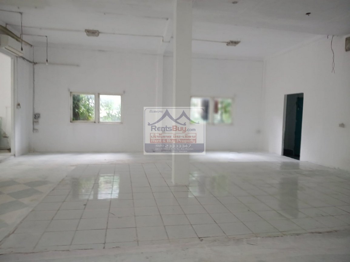 ID: 3387 – The nice restaurant near Panyathip International School by pave road