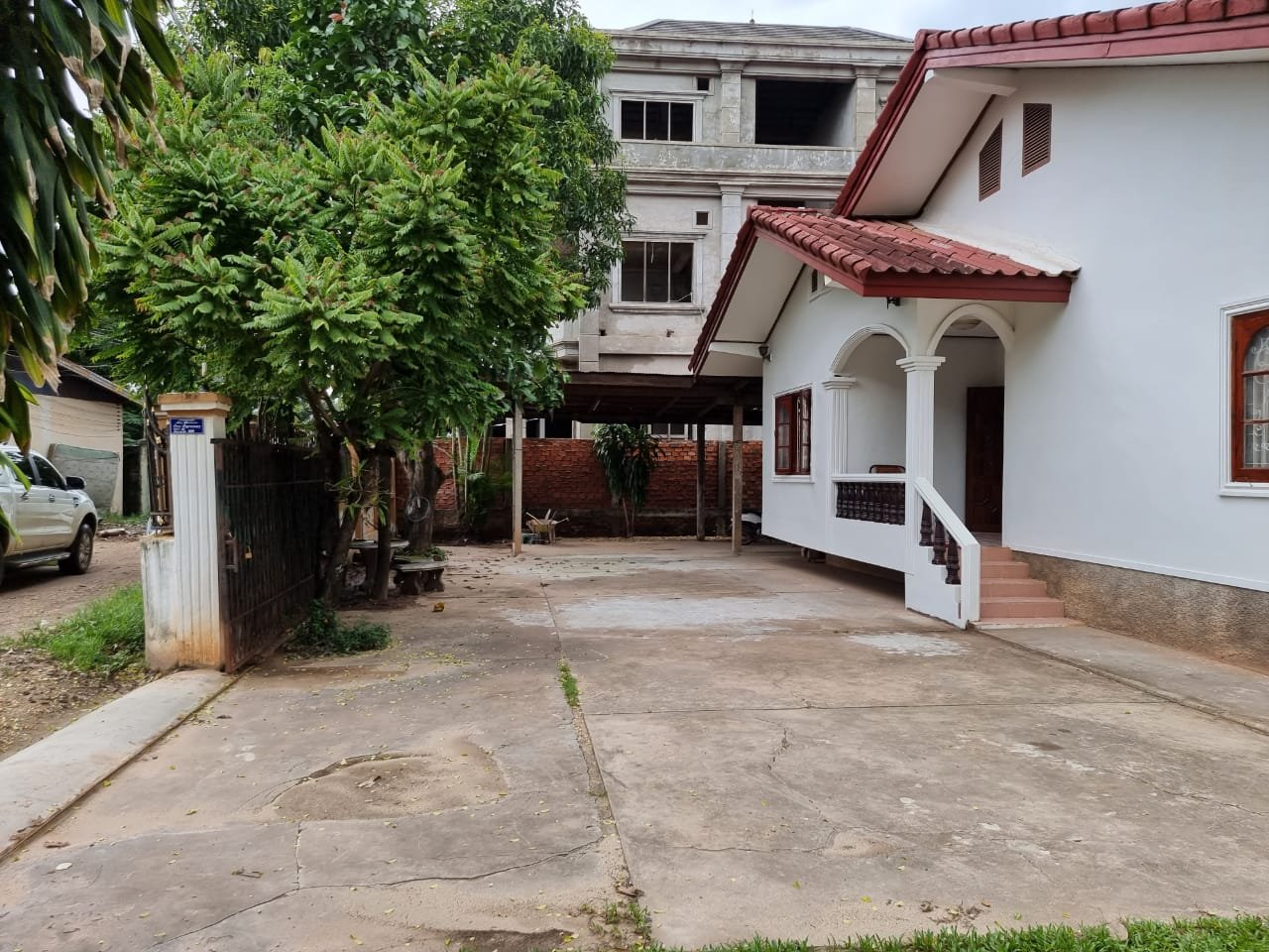 ID 4641 Modernized villa near 103 Hospital and Market for rent